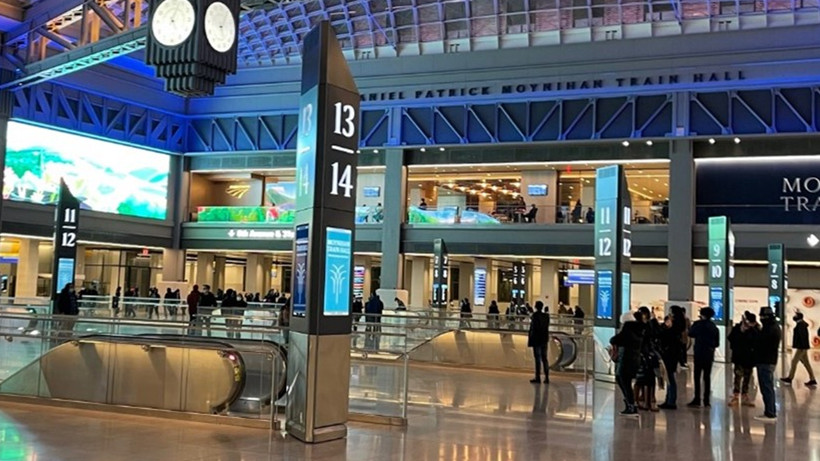 travelers, train hall, signage solutions